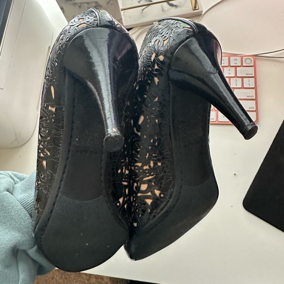 Prada heels - Picture 3 of 6